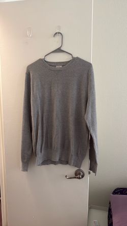 L Men’s Gray JCrew knit sweater