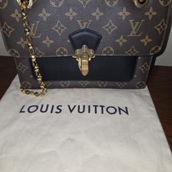 LOUIS VUITTON LV MONOGRAM CROSSBODY VICTOIRE