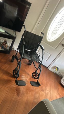 Folding Transport Wheelchair with Footrests