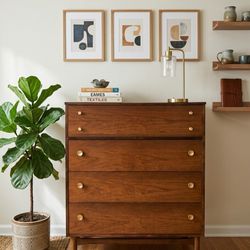 Mid-Century Modern Dresser, Bassett Furniture,  Wood, Walnut 