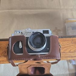 Zorki 4 Film Camera 35MM with Leather Case