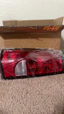 Automotive Tail Light Assembly