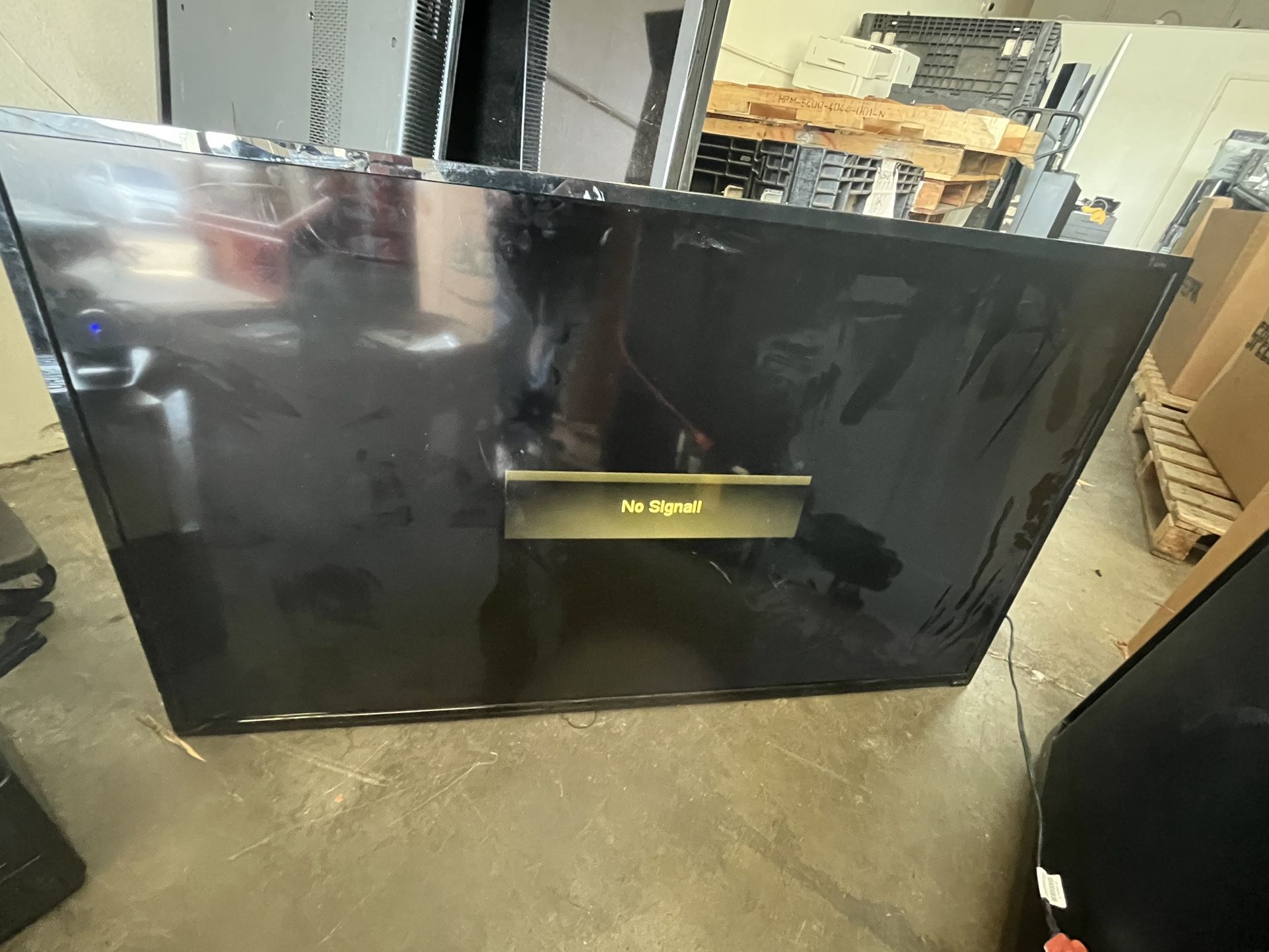 Vizio E601i-A3 T.V. 60”inch Screen