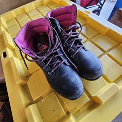 Womens 5.5 Hiking Boots