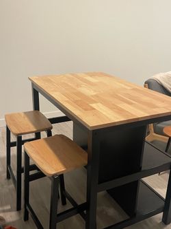 Table - Bar with chairs