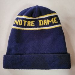 LARGE DOTRE DAME KNIT WINTER HAT