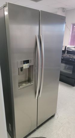 Samsung Side-by-Side Stainless Steel Refrigerator
