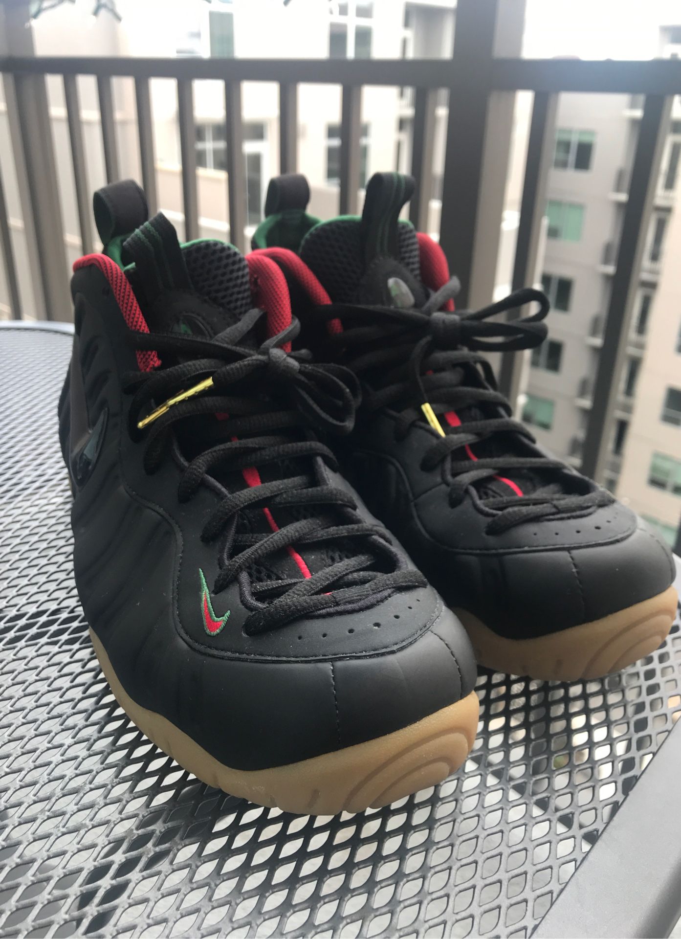 Air Foamposite Pro “Gucci”