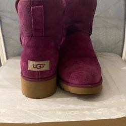 Classic Short Metallic UGG