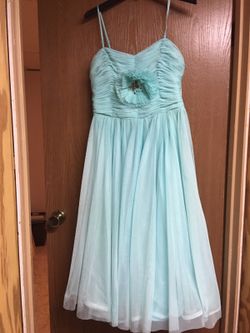 Beautiful. Dress wear only ones size 12