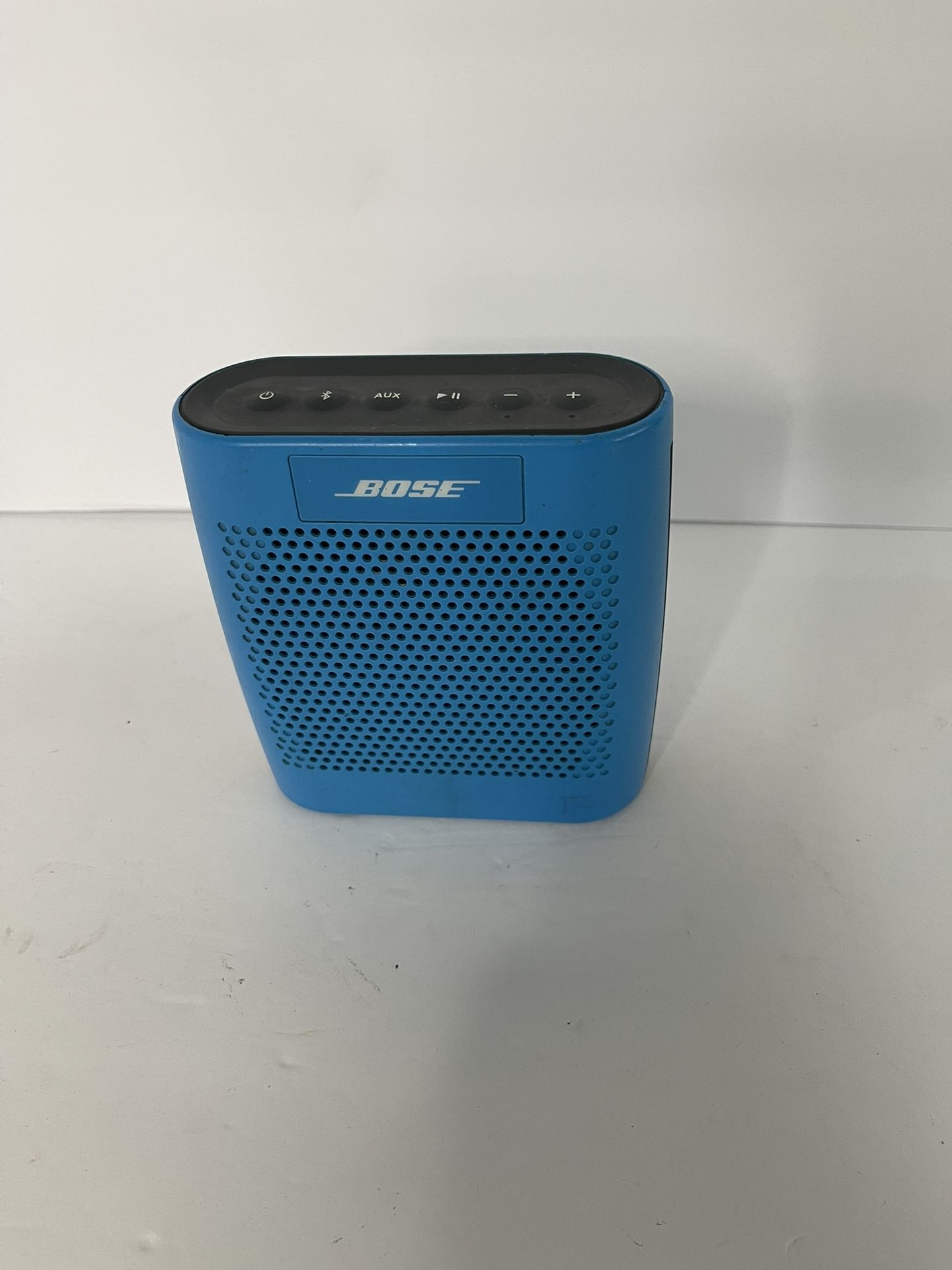 Bose Soundlink Color Bluetooth Speaker Portable Model 415859 Blue Working
