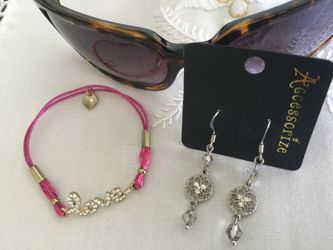 Accessorize Summer fun jewelry 🐳⛱