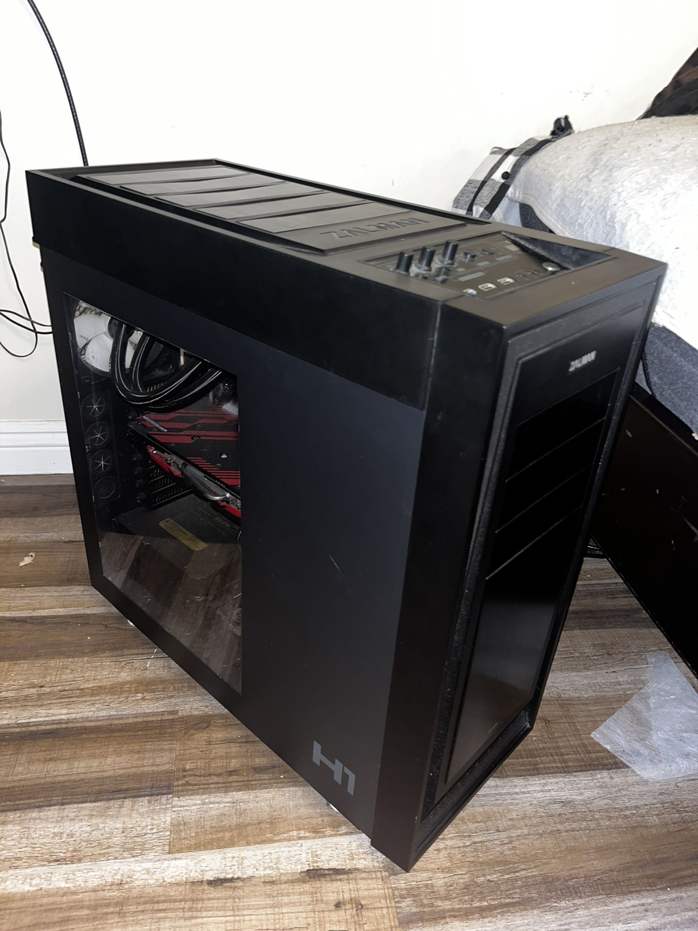 Zalman H1 Gaming PC 