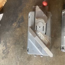 Tomato cutter