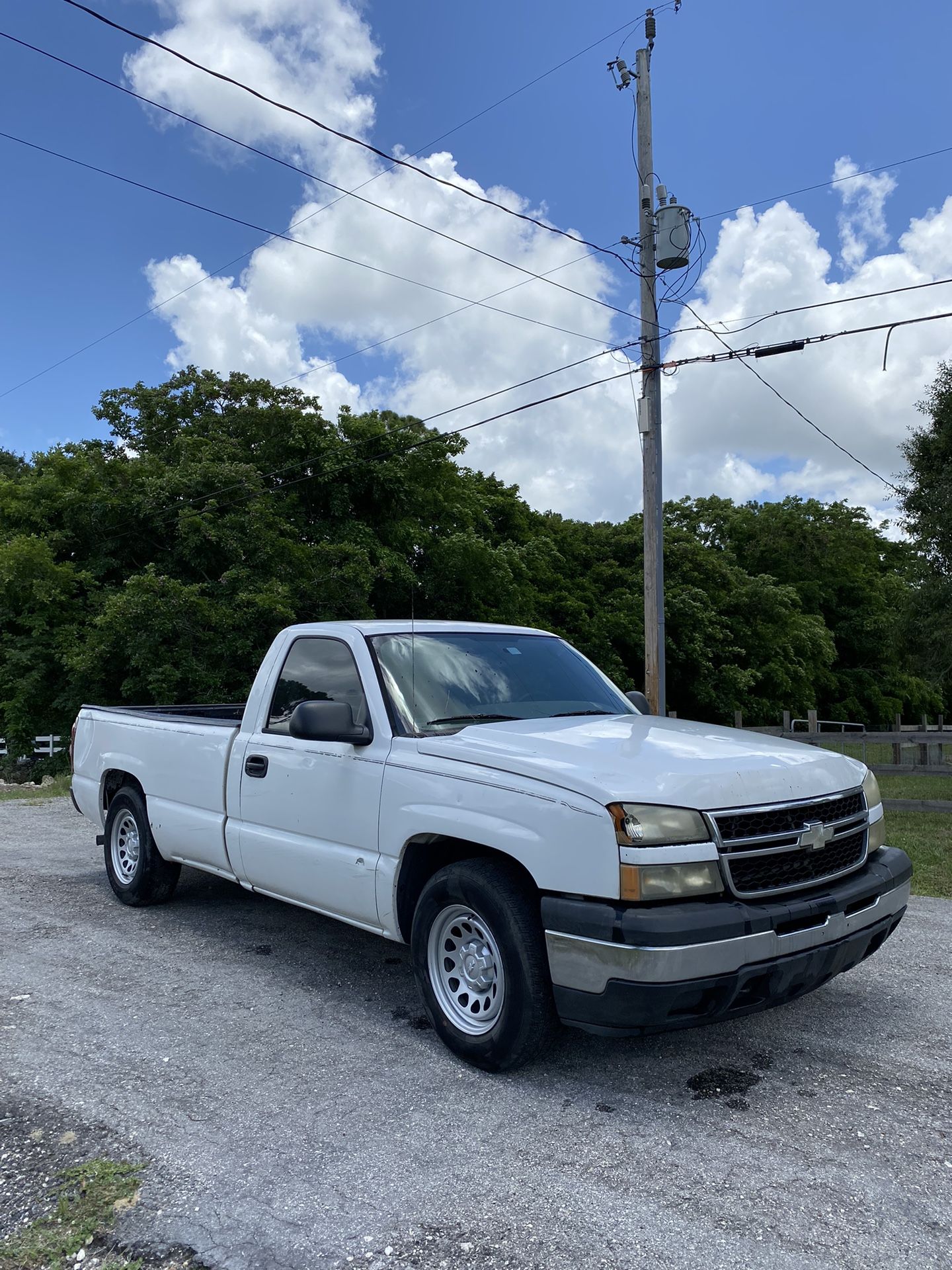 2006 Chevrolet 1500 Regular Cab · Long Bed