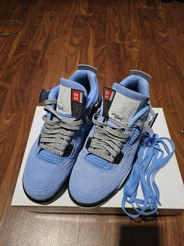 Jordan Retro 4 University Blue