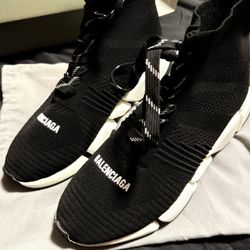 Balenciagas Sock Shoes 