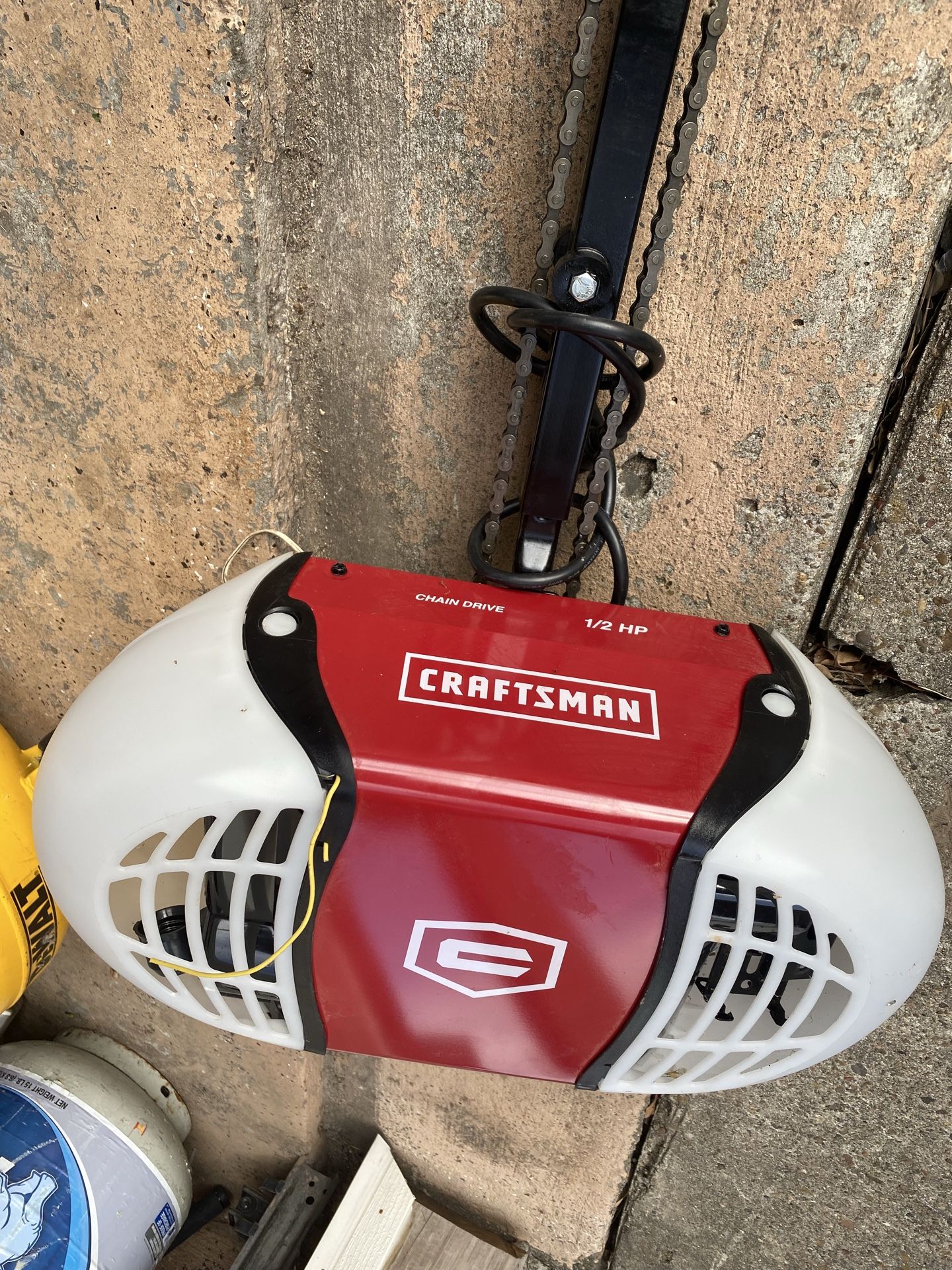Motor De Garaje, todo trabaja bien