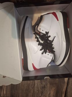 Jordan 2 chicago sz 9.5 vnds $100