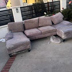 FREE COUCH 