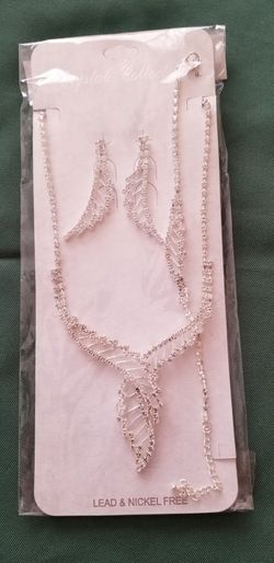 Rhinestone necklace
