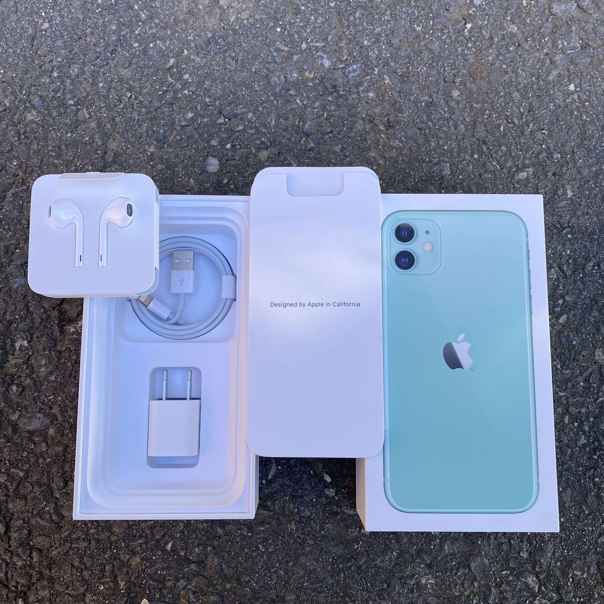 apple iPhone 11 256gb Empty Green Box With All The OEM Accessories Mint Condition