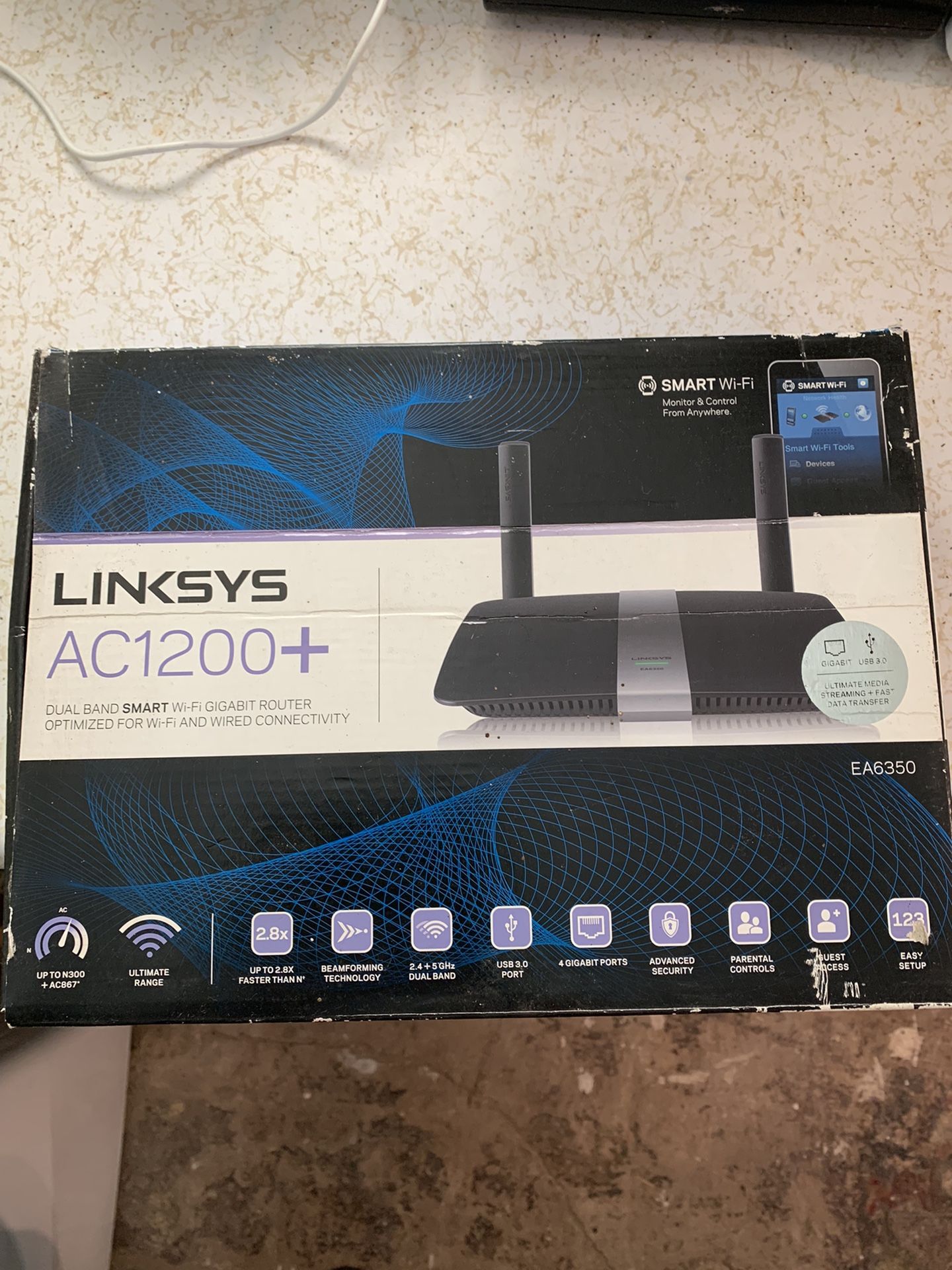 Linksys AC1200+ Wi-Fi Router