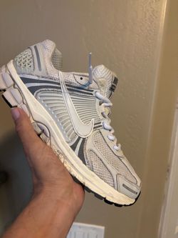 nike vomero 5's
