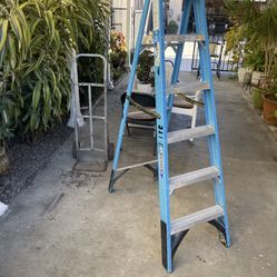Excellent Condition A Frame, Fiberglass Ladders