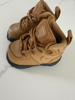 Nike Brown Boots 2C
