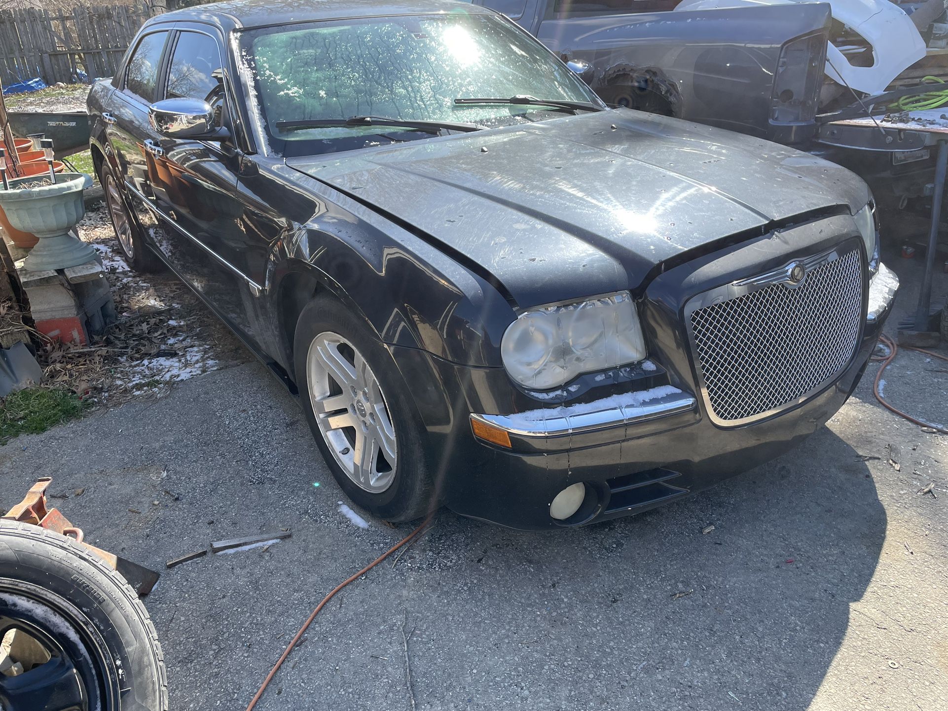 2006 Chrysler 300c Front Body Parts