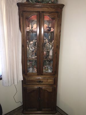 Lighted Corner Curio Cabinet For Sale In Wichita Ks Offerup