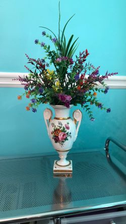 Floral Arrangement 23”x15”