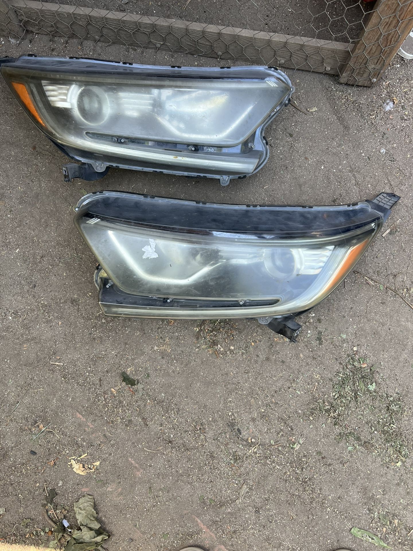 2017-2021 Honda CRV HEADLIGHT OEM 