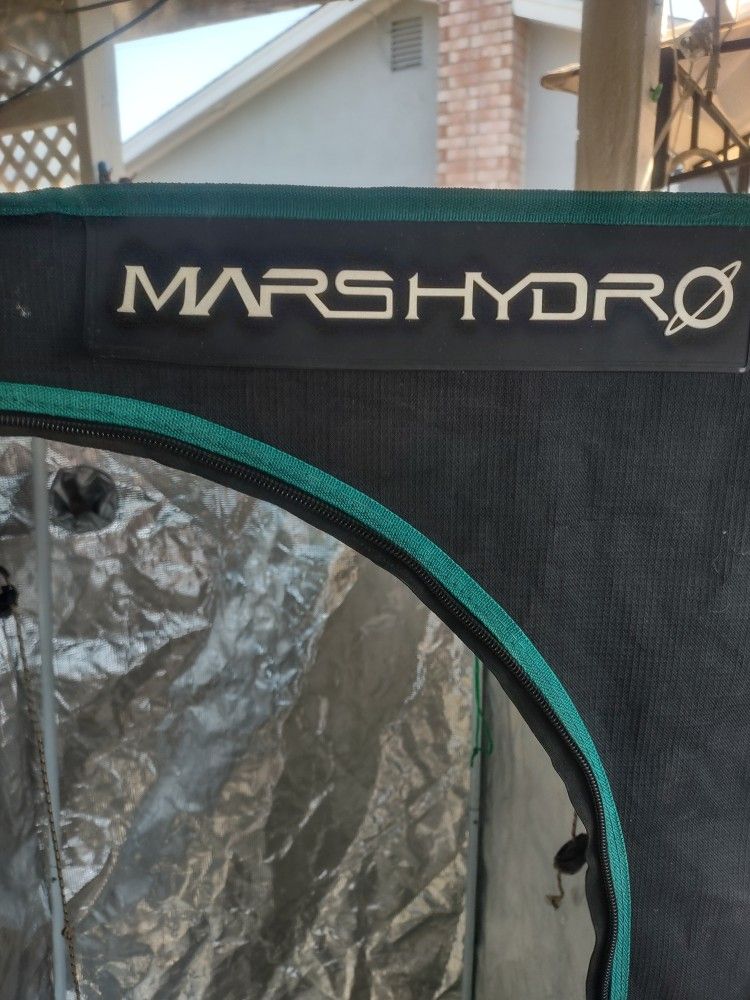 Mars Hydro Grow Tent