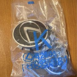 BRAND NEW GENUINE LEXUS WHEEL CENTER CAP , 42(contact info removed)1 Full Set .