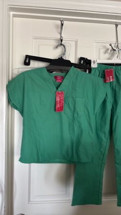 New Child’s Scrubs Sz 7