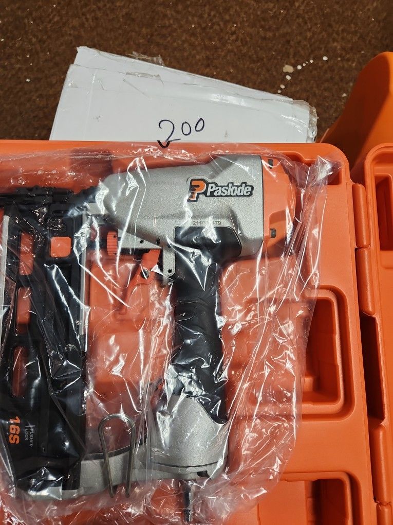 Paslode 16 Gauge Straight Finish Nailers 