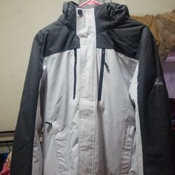 Chamarra Muy Calientito Y Es Nuevo Para Hombre