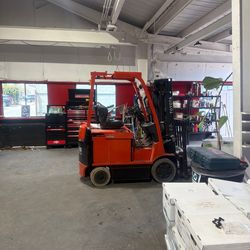 WAREHOUSE SALE! Happening now! Signal hill CA