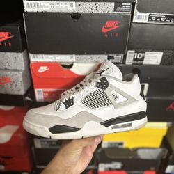 Jordan Military Black 4s size 12  USED But Clean 