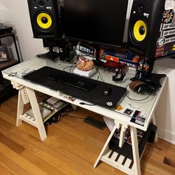 IKEA White Vika Gruvan Office Desk