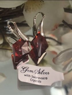 Siam color beautiful earrings 19 mm