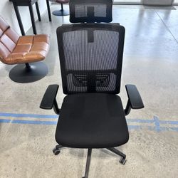 Office Chairs 