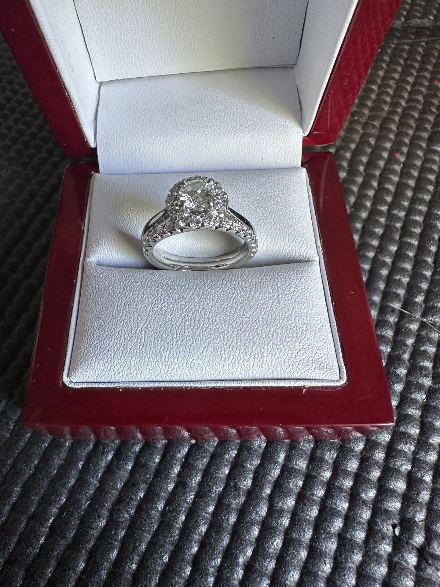 Size 6 Engagement Rings