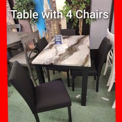 ✨ Table with 4 Chairs