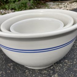 Vintage Nesting Bowls