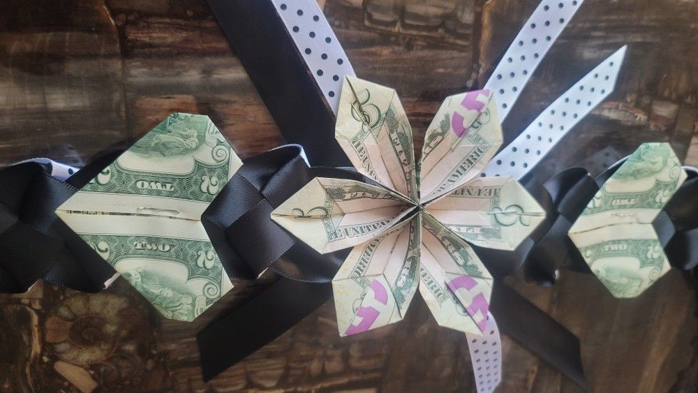 Graduation Money Lei $30 And Up For Medle School And High Students