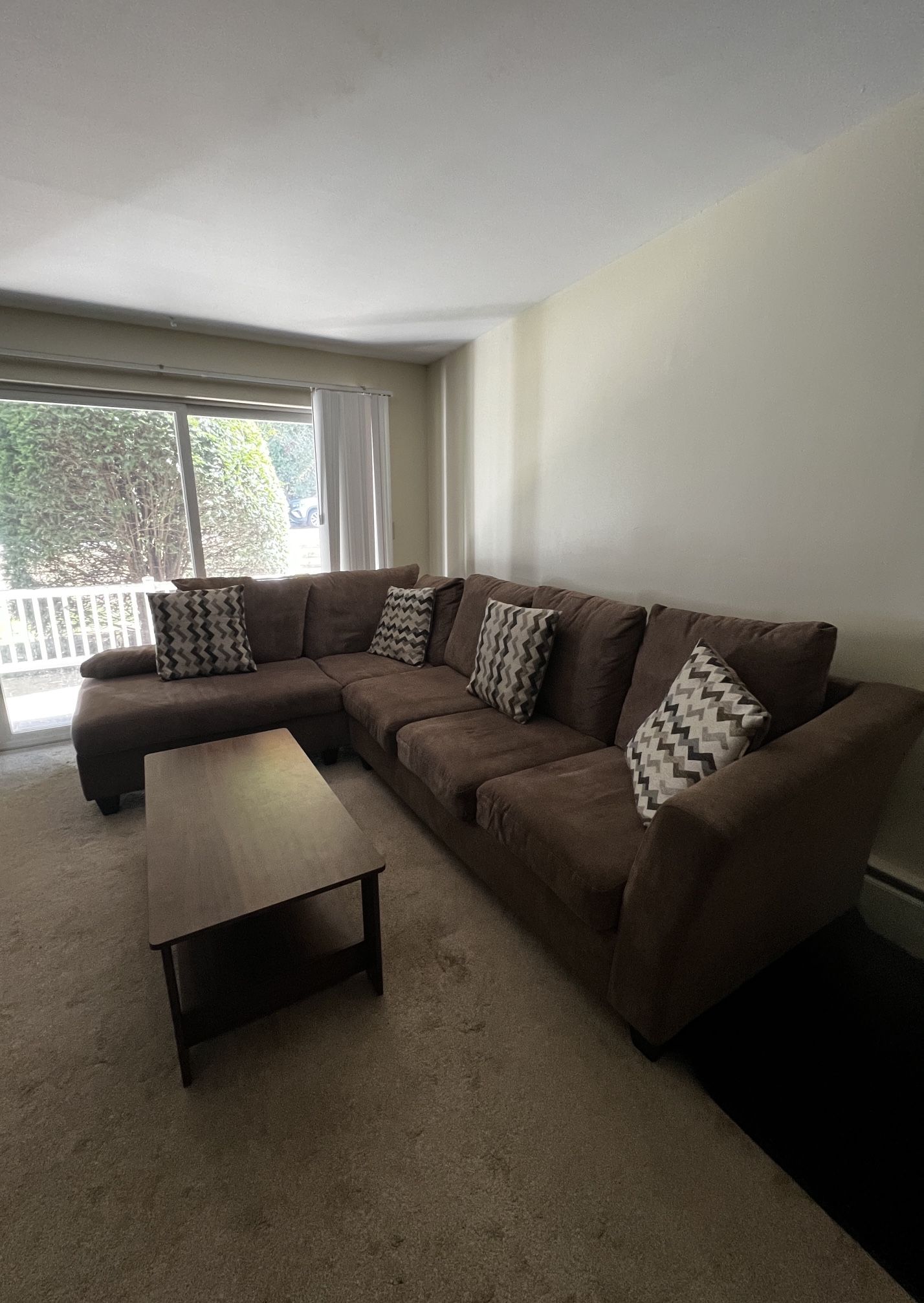Sectional sofa With Coffee Table 