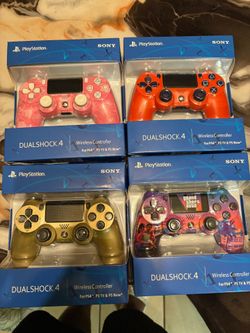 PS4 DualShock 4 Wireless Controllers – Lot of 4